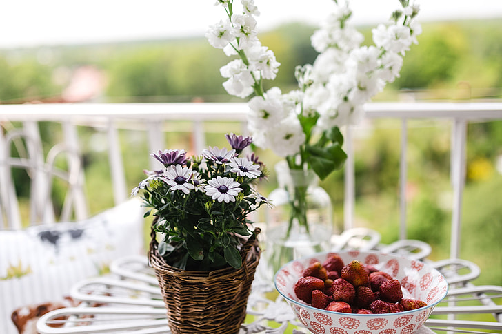 Hermosa decoración de balcón - 10 mejores ideas para pequeños balcones