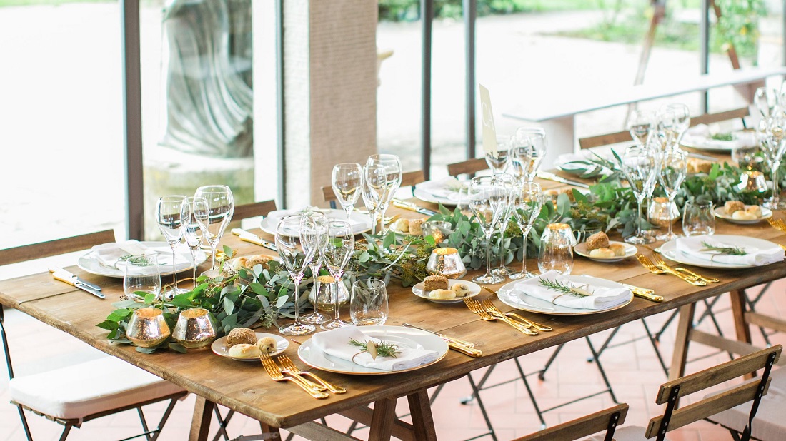 Idee per l'allestimento della tavola Boho - oro