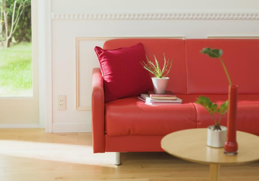 Rotes Sofa