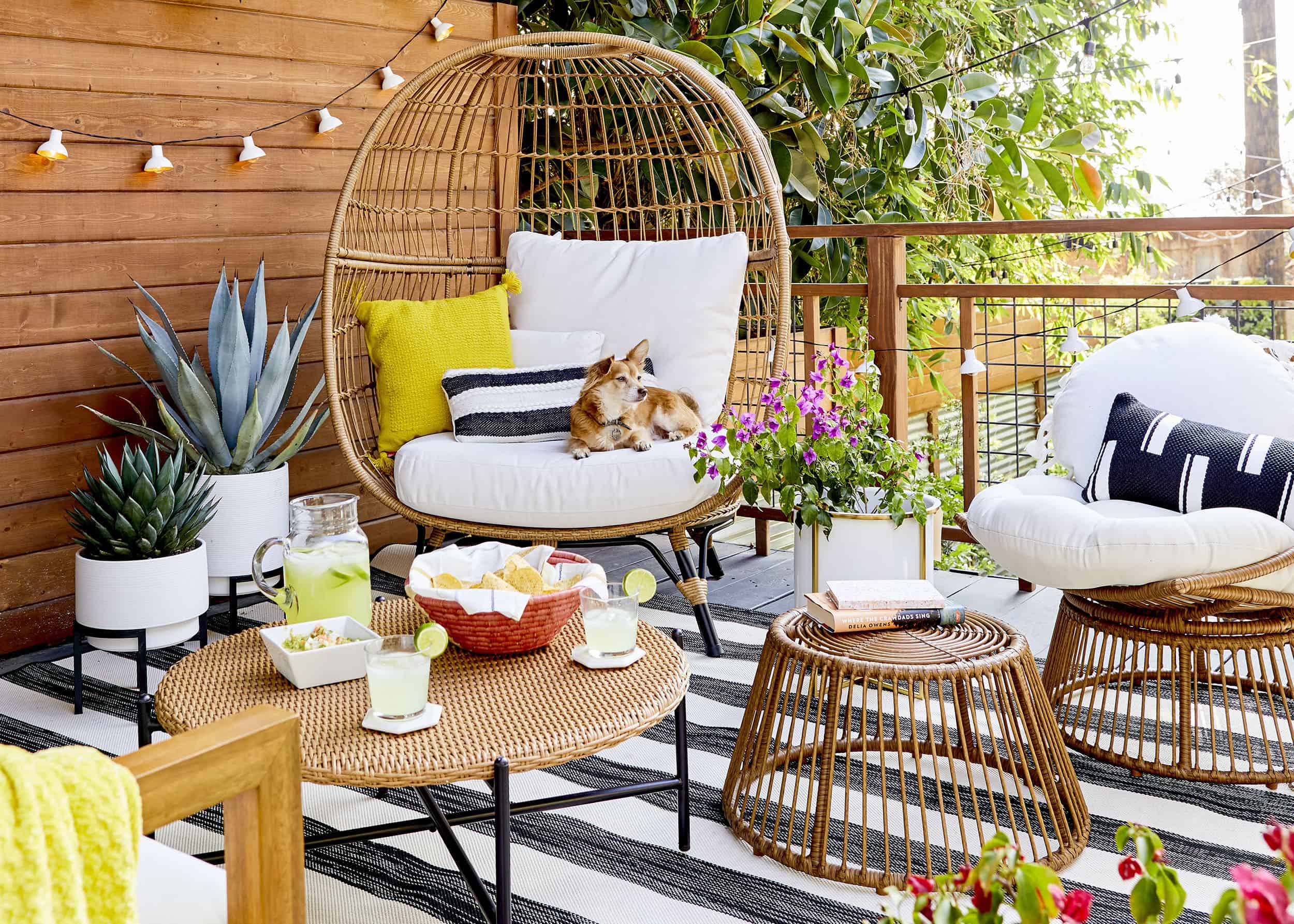 Summer balcony decor