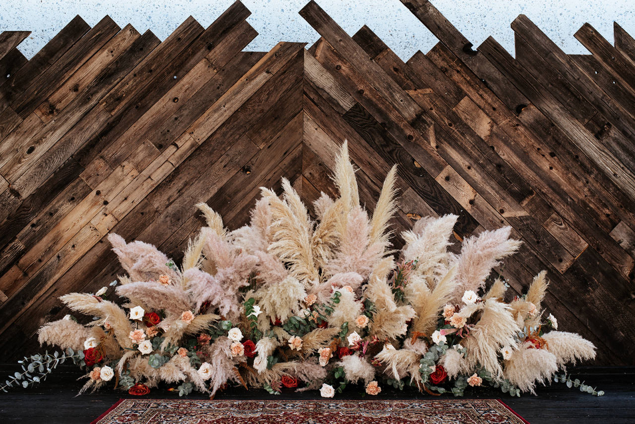 Pampas grass as wedding decor