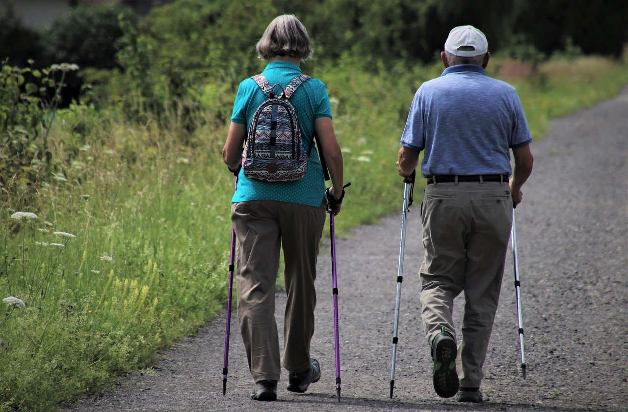 Un regalo per i nonni che sono attivi - Pali da Nordic Walking