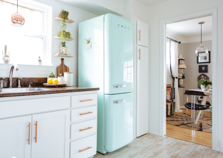 Light mint green appliances