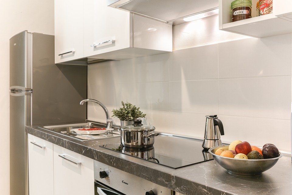 White Scandi kitchen