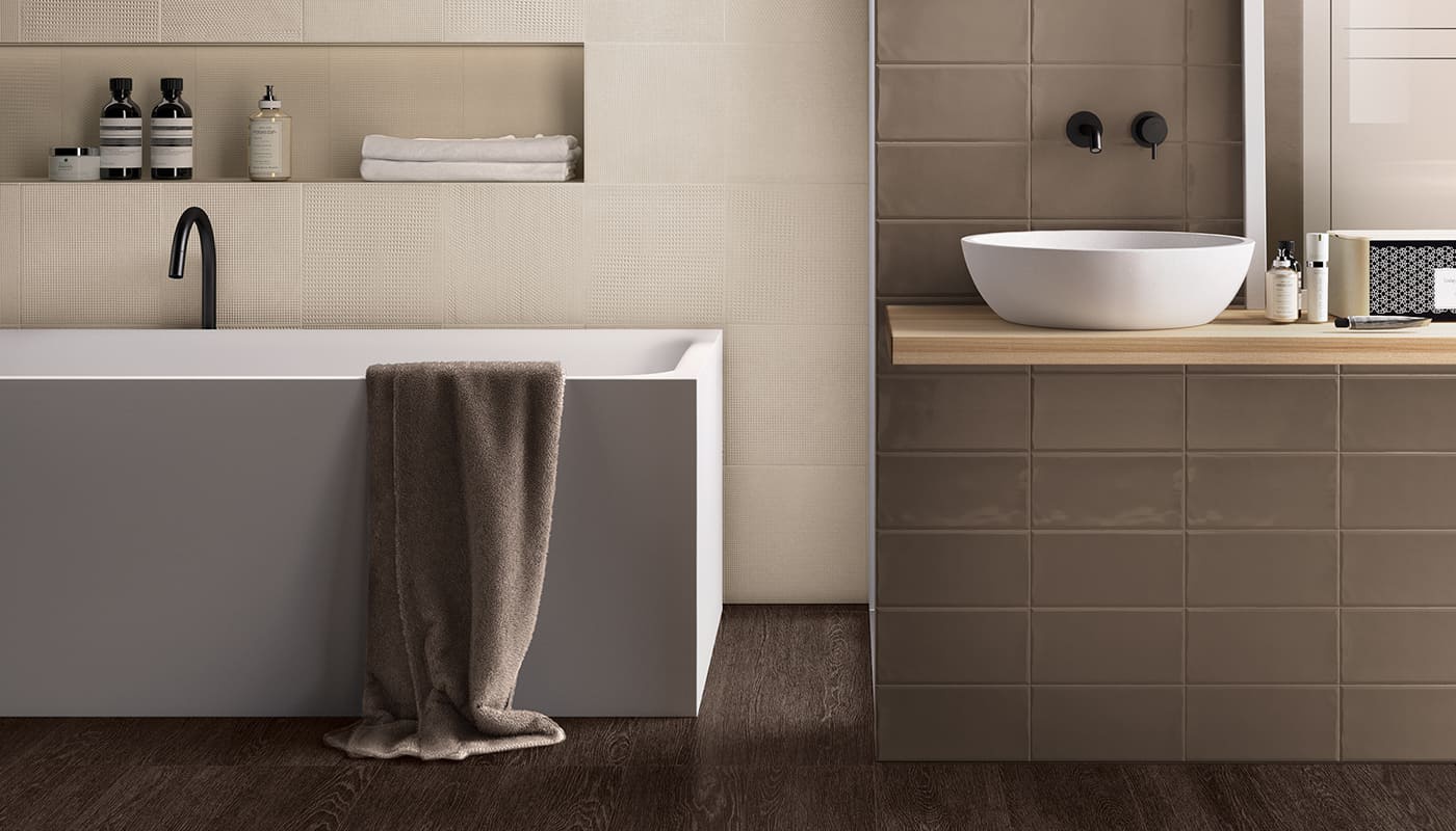 Piastrelle taupe per il bagno