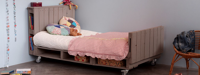 DIY pallet bed - step by step