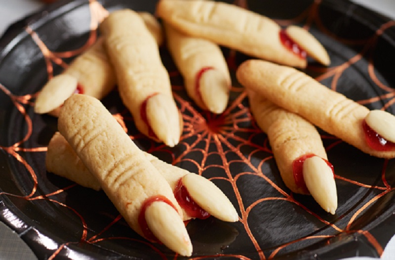 Dita di strega - decorazione di Halloween e uno spuntino in uno