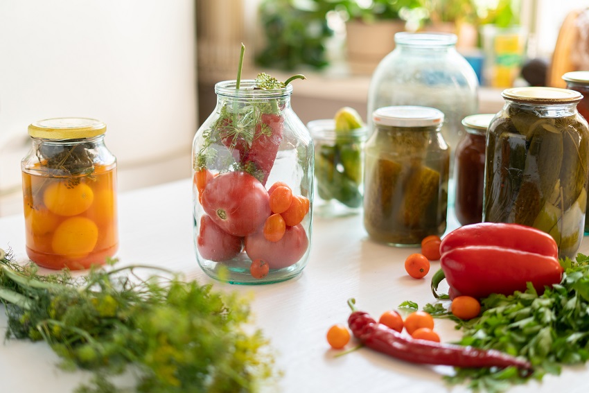 Qu'est-ce que la mise en conserve dans la conservation des aliments ?