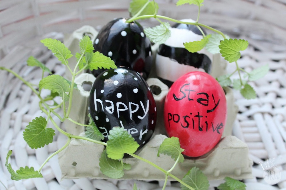 Easter egg painting ideas - nail polish