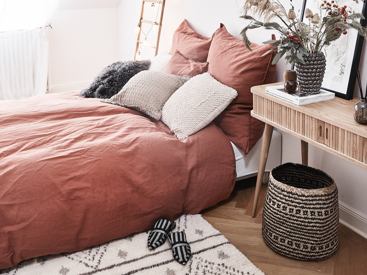 Rosa scuro - camera da letto in stile boho