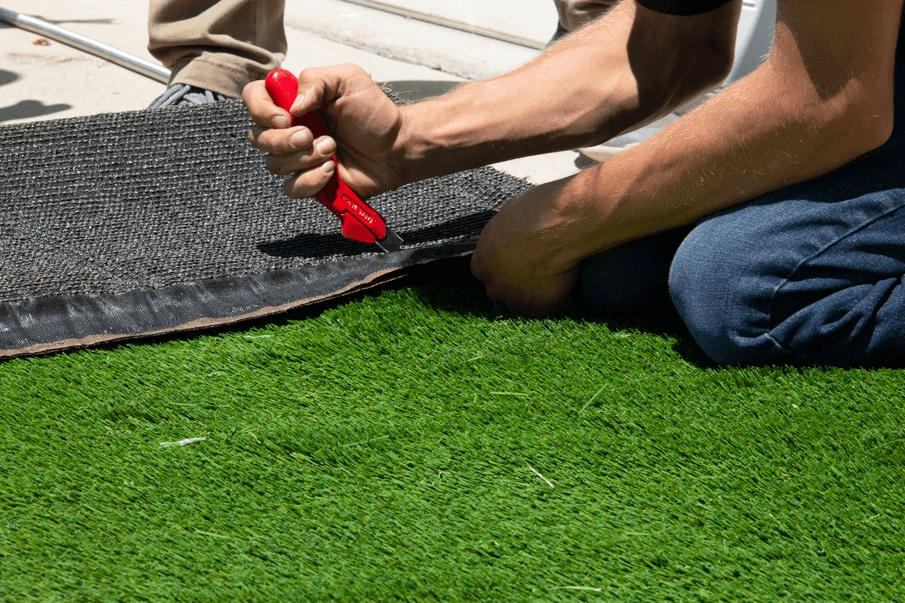 Erba artificiale - come installarla sul balcone?