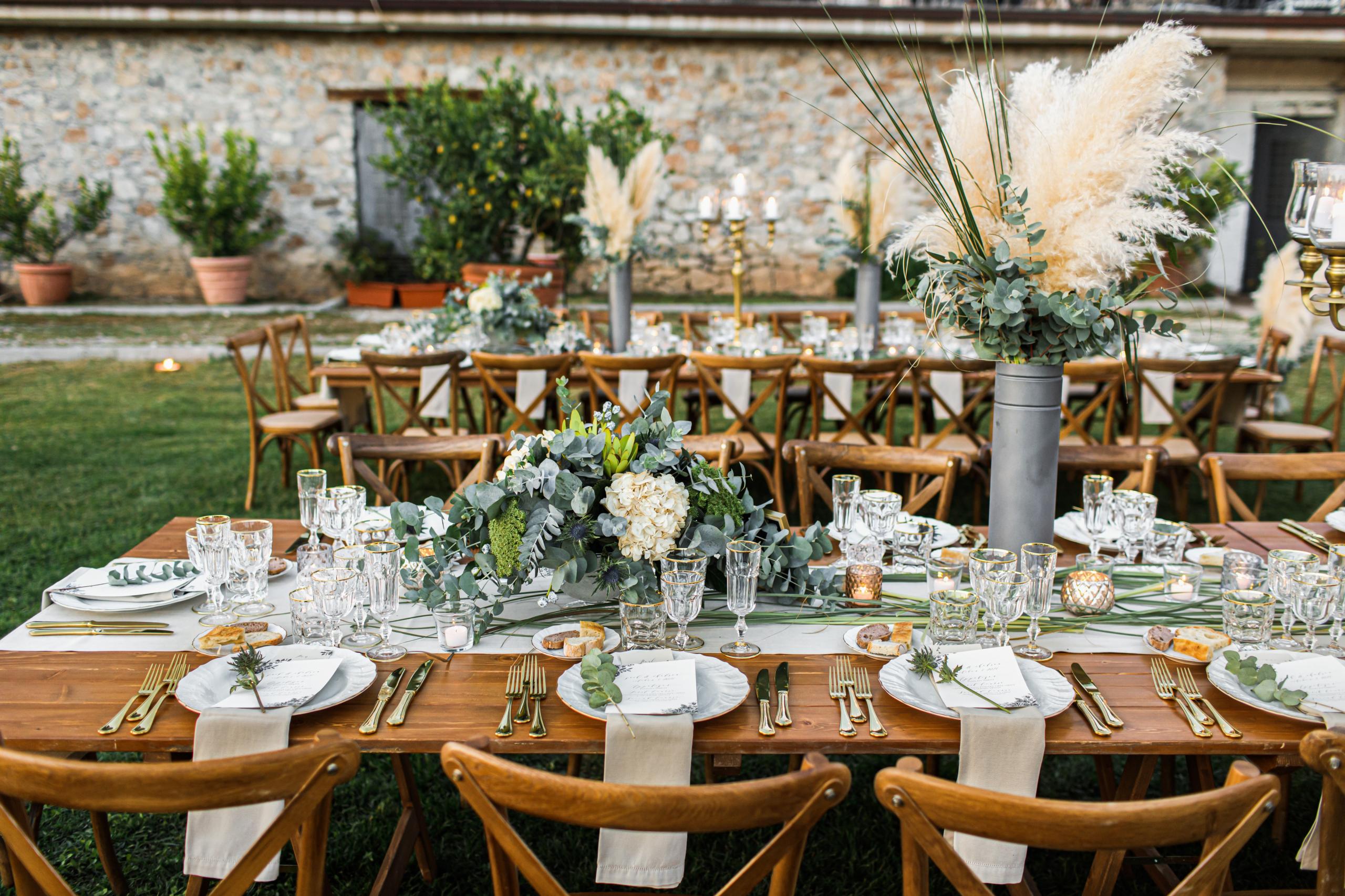 Pampas grass wedding table decoration