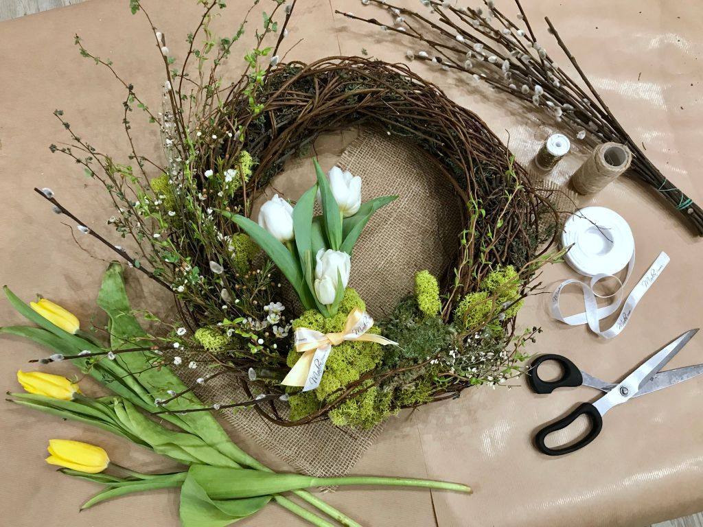 Une couronne de Pâques - Centre de table de Pâques DIY