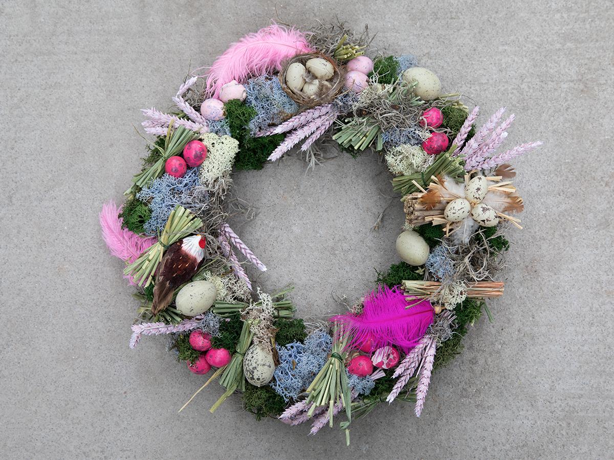 Centres de table de Pâques sous forme de couronne de Pâques