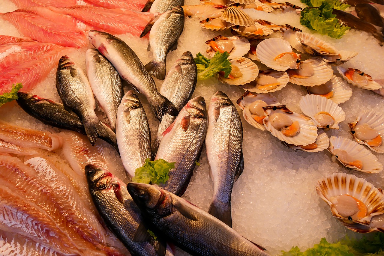 Cibo natalizio italiano - pesce e frutti di mare